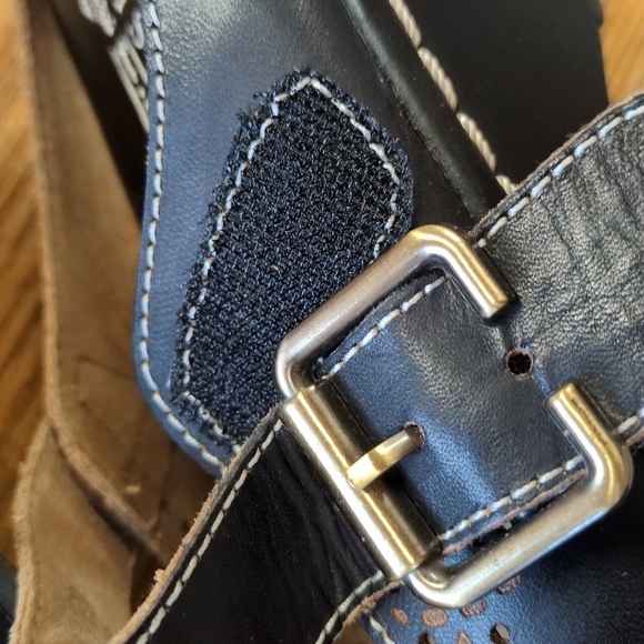 L'Artiste by Spring Step Aneria Black Leather Laser Cut Clogs Size 38 - Picture 11 of 12